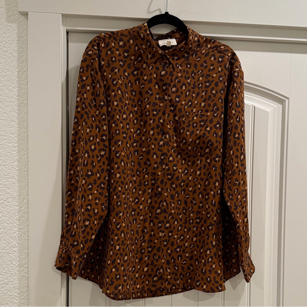 NWOT. Sézane Max shirt. Leo print. Size 42 leopard button up blouse. 100% silk